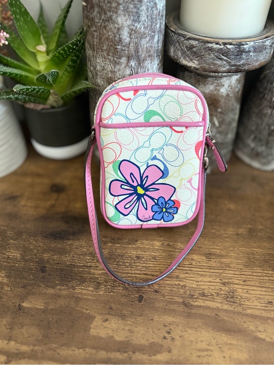 Coach Handbags - Coach Floral Print Pink Trim digital camera Pouch